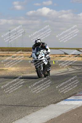 media/Nov-03-2024-TrackDaz (Sun) [[44580f4982]]/B Group/1220pm (Wheelie Bump)/